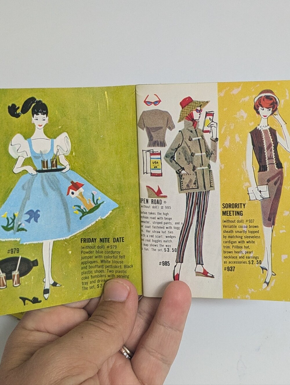 Vintage Barbie And Ken Barbies Boyfriend Midge 1962 Fashion Catalog Bundle - Picture 8 of 8